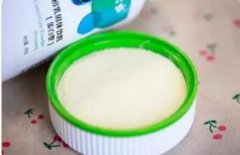 牛初乳的功效与作用_牛初乳图片